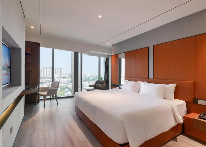 Sz Canalside Hotel