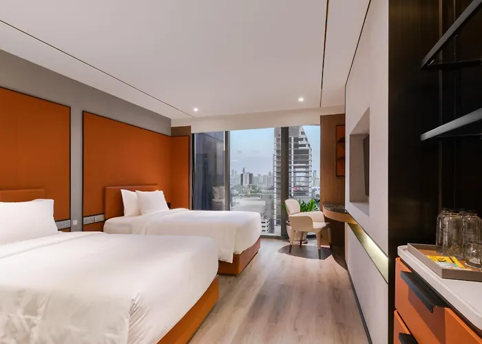 Sz Canalside Hotel